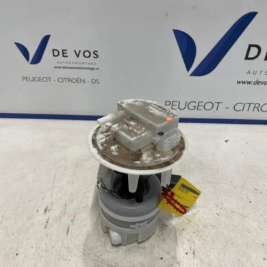 Peugeot 5008 1.2 12V e-THP PureTech 130 Electric fuel pump HNS 2020 9809355080-1674217080