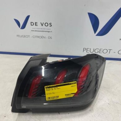 Peugeot 208 1.2 Vti 12V PureTech 100 Rücklicht rechts 2021 9823216680