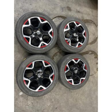 Opel Mokka 1.2 Turbo 12V Velgen set + banden 2023 983509761N