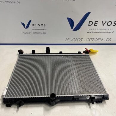Peugeot 208 1.5 BlueHDi 100 Radiateur YHT 2023 9825333380