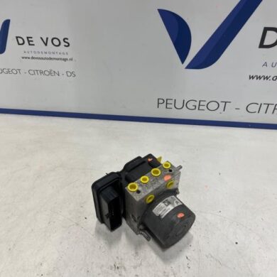 Peugeot Rifter 1.5 BlueHDi 130 ABS Pomp YHZ-YH01 2019 1654078080-1682602180-9829939880