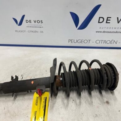 Peugeot 2008 1.2 Vti 12V PureTech 82 Front shock absorber rod, right 2018 9820325780