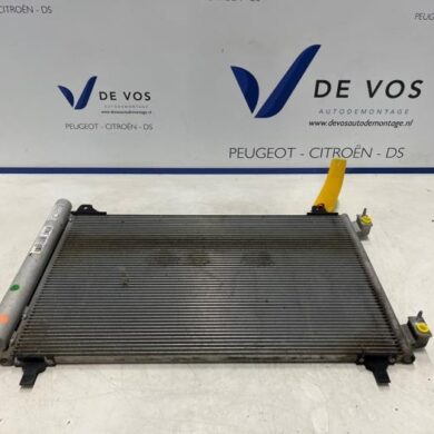 Peugeot 2008 1.2 VTi 12V PureTech 100 Airco Radiateur HNK-HN05 2021 9825371480