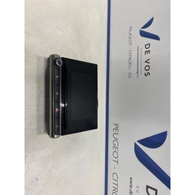 Citroen C3 1.2 12V e-THP PureTech 110 Interior display HNP-HN05 2019 98291383XU-98389128XU