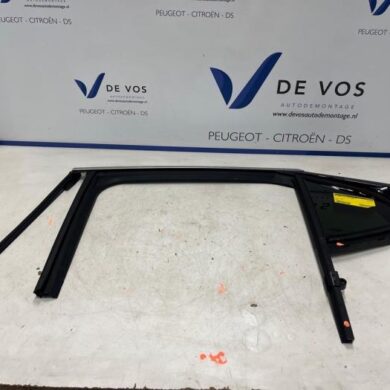 DS Automobiles DS4 1.6 16V E-Tense 225 Rear quarter light, left 2024 9832519980