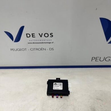 Peugeot Expert 2.0 Blue HDi 145 16V Antenne 2025 9841940480