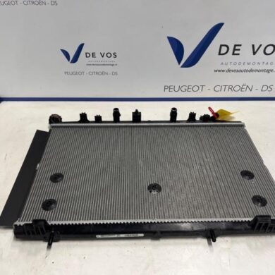 Citroen C4 ë-C4 54 kWh Radiateur ZK02 2023 9826946880-9848127580