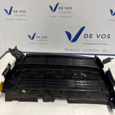Peugeot 308 1.2 12V PureTech 130 Luchtgeleider 2022 9855653580