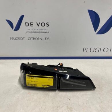 Peugeot 408 1.6 16V HYbrid 225 Achterlicht rechts 2023 9835300380