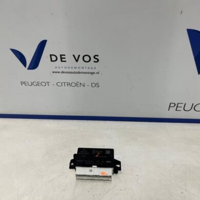 Peugeot 2008 1.2 VTi 12V PureTech 100 PDC Module 2021 1674257380-9838793580
