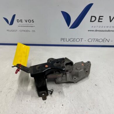 Peugeot 108 1.2 VTi 12V Versnellingsbak Steun 2016 B000677780 20CR16
