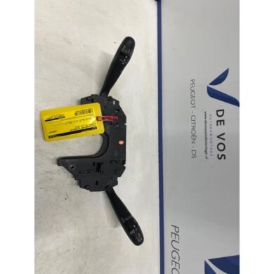 Citroen C5 2.0 HDiF 16V 160 Steering column stalk 2011 6242HE-6242RK-96720603XT