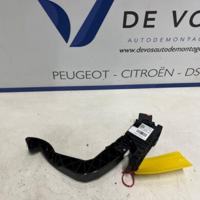 Citroen C4 ë-C4 54 kWh Gaspedaal 2023 9837892280