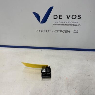 DS Automobiles DS4 1.6 16V E-Tense 225 Electric window switch 2024 98318794EZ