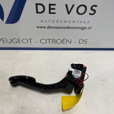 Peugeot 408 1.6 16V HYbrid 225 Accelerator pedal 2023 9674829180