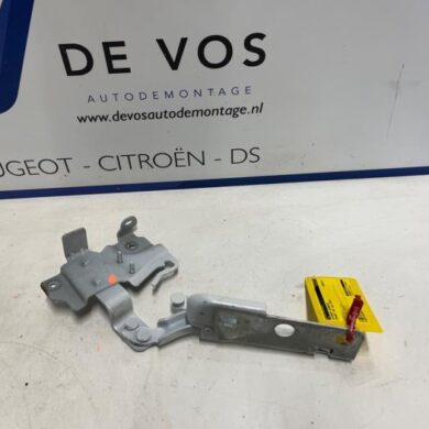 Peugeot 408 1.6 16V HYbrid 225 Bonnet Hinge 2023 9830840580