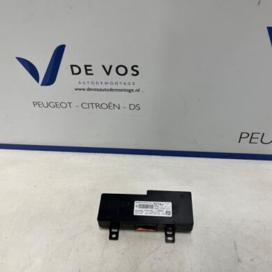 Peugeot 208 1.2 Vti 12V PureTech 75 Phone interface 2020 9831611580-9847654980