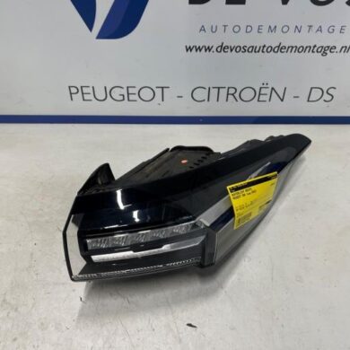 Peugeot 308 1.2 PureTech Hybrid 136 Rücklicht rechts 2022 9835299280