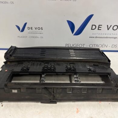 Peugeot 408 1.6 16V HYbrid 225 Air funnel 2023 9823355180
