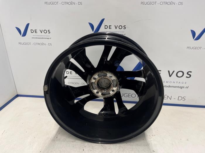 Peugeot 2008 1.2 VTi 12V PureTech 100 Wheel 2021 98281860XY