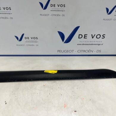 Peugeot Expert 2.0 Blue HDi 145 16V Zierleiste 2025 98087490XT