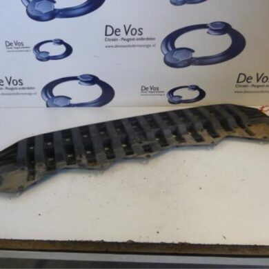 Peugeot 107 1.0 12V Bumperframe voor 2012 1608000080