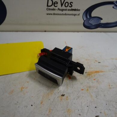 Peugeot 308  Parking brake switch 5FA5F02 2014 96785851VV
