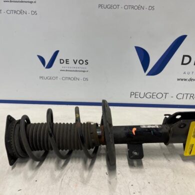 Peugeot 208 1.2 Vti 12V PureTech 75 Schokdemperpoot links-voor 2022 9831167880