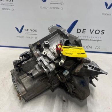 Peugeot Partner 1.5 BlueHDi 100 Gearbox YHT-YH01 2024 9837381880-1680591780 20V261