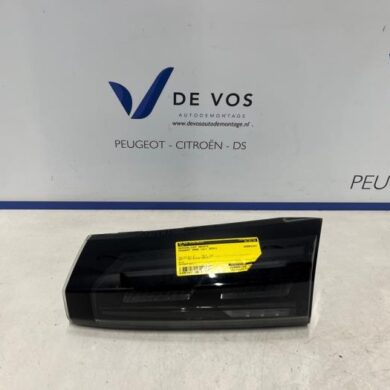 Peugeot 2008 e-2008 54 kWh Rücklicht rechts 2024 9850438380