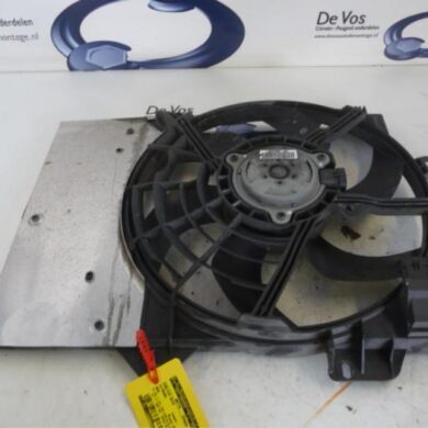 Citroen DS3  Cooling fan housing 2013 9801666680-1253Q0