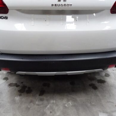 Peugeot 2008  Achterbumper 2019 1617597880-1617598080-1617595480