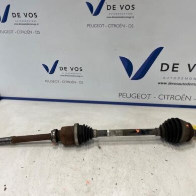 Peugeot 208 1.2 Vti 12V PureTech 100 Aandrijfas rechts-voor HNE 2021 9825390980-1647577680 20R103