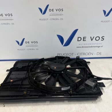 Peugeot 5008  Cooling fan housing 2021 9836058380