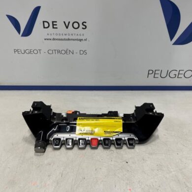 Peugeot 2008 1.2 VTi 12V PureTech 100 Heater control panel 2021 98432306XU