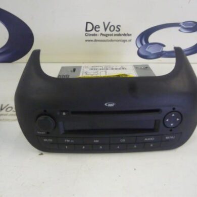 Peugeot Bipper 1.3 HDI Radio CD Speler 2013 1607198380-1612788580