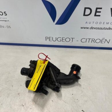 Peugeot 3008  Thermostatgehäuse 5GZ 2016 9808647180