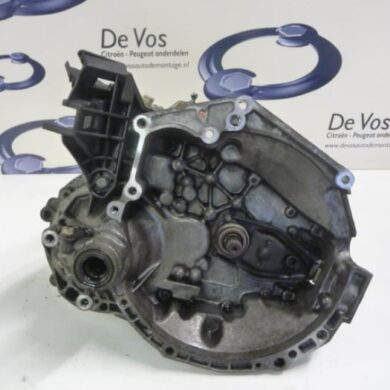 Peugeot 207 1.4 Gearbox KFT 2009 2231F3-2232E4 20CQ87
