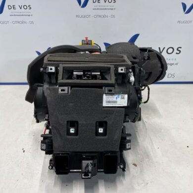 Peugeot 2008 e-2008 54 kWh Heater housing 2024 9840568780