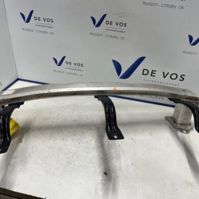 Citroen C3 Aircross 1.2 e-THP PureTech 110 Front bumper frame 2020 9810976080
