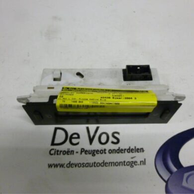 Citroen C2 1.4 HDI Interior display 8HX 2004 6155GJ