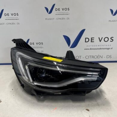 Opel Grandland X 1.2 Turbo 12V Headlight, right 2021 YP00126180