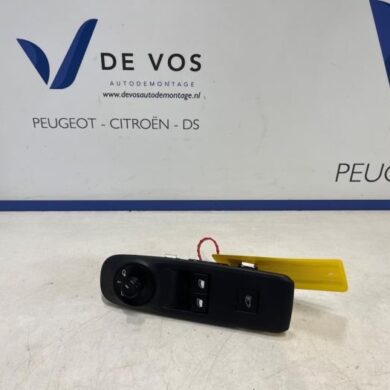 Peugeot Partner 1.5 BlueHDi 100 Kombischalter Fenster 2024 98016298ZD
