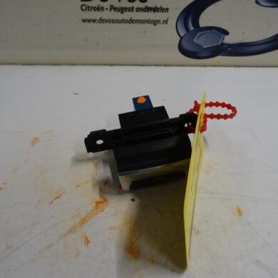 Peugeot 308  Handbremse Schalter AHX-AHRAH01 2015 96785851VV