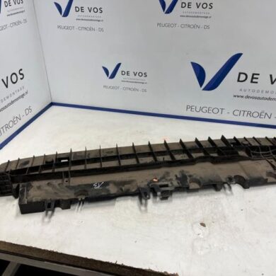 Citroen C3 1.2 12V e-THP PureTech 110 Front bumper frame 2018 9813379780