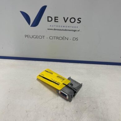 Peugeot 208 1.2 Vti 12V PureTech 75 Camera voorzijde 2022 1681924780-9842997780