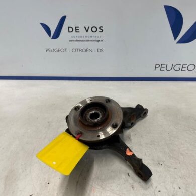 Peugeot 208 1.2 Vti 12V PureTech 75 Fusee links-voor 2022 9826780480