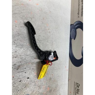 Peugeot 308 1.2 12V e-THP PureTech 130 Accelerator pedal 2014 9674829180