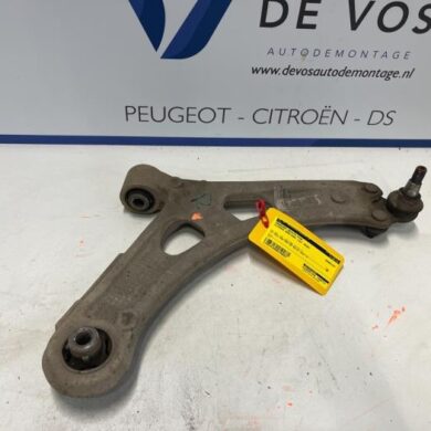 Citroen Berlingo 1.5 BlueHDi 100 Draagarm rechts-voor 2020 9815014380