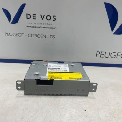 Citroen C4 1.2 PureTech 130 12V Radio 2022 1684966980-9849600780-1692286180